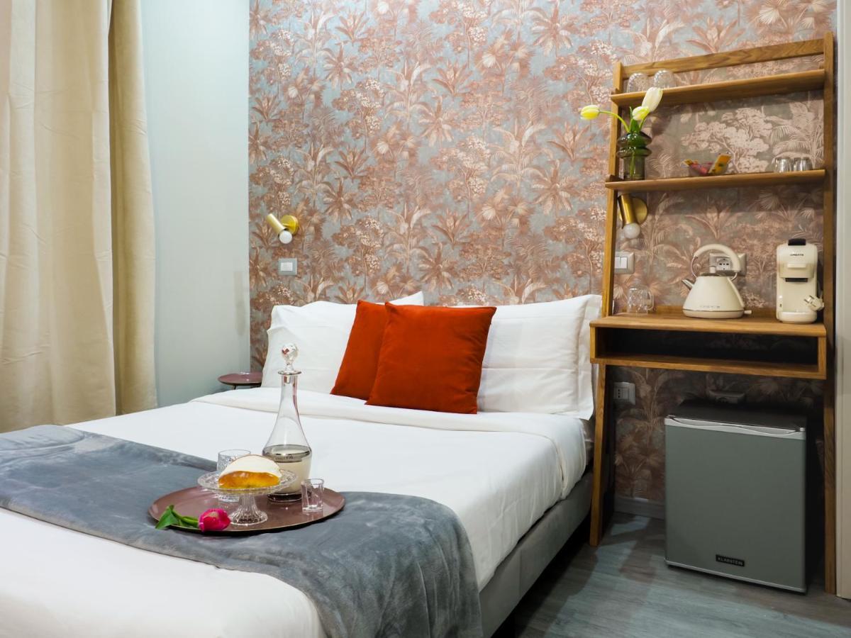 C'Est La Vie Suites Rome Bagian luar foto